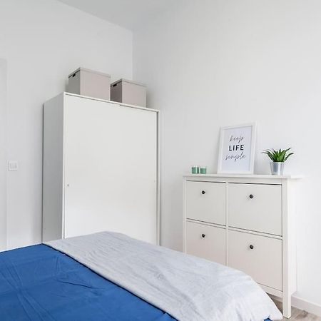 Apartamento Nuevo Cerca De La Playa Y Del Centro Валенсия Экстерьер фото