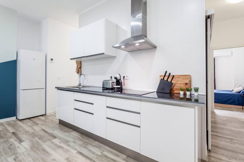 Apartamento Nuevo Cerca De La Playa Y Del Centro Валенсия Экстерьер фото