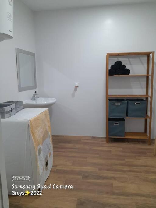 Apartamento Nuevo Cerca De La Playa Y Del Centro Валенсия Экстерьер фото